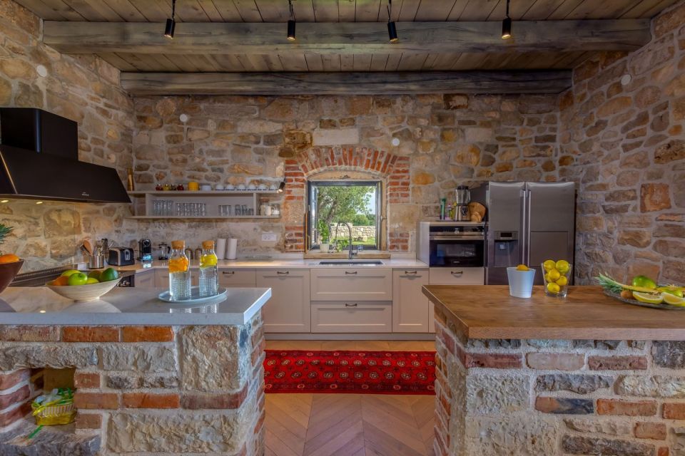 original_1654343260_villa-emilio-dalmatia-croatia-2038994702.jpg