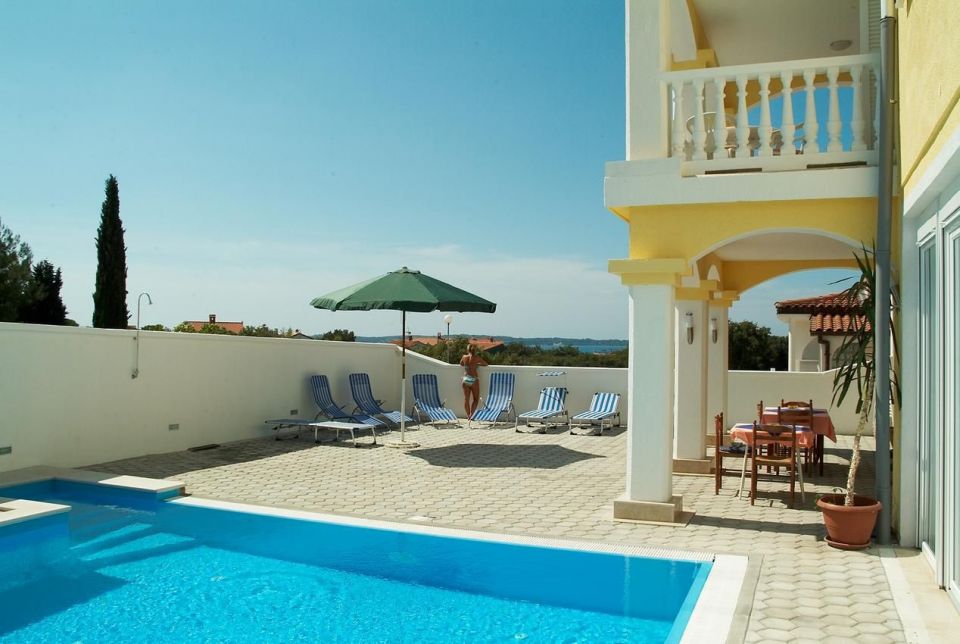 original_1657018848_istria-rooms-with-pool-courtyard-5-l.jpg