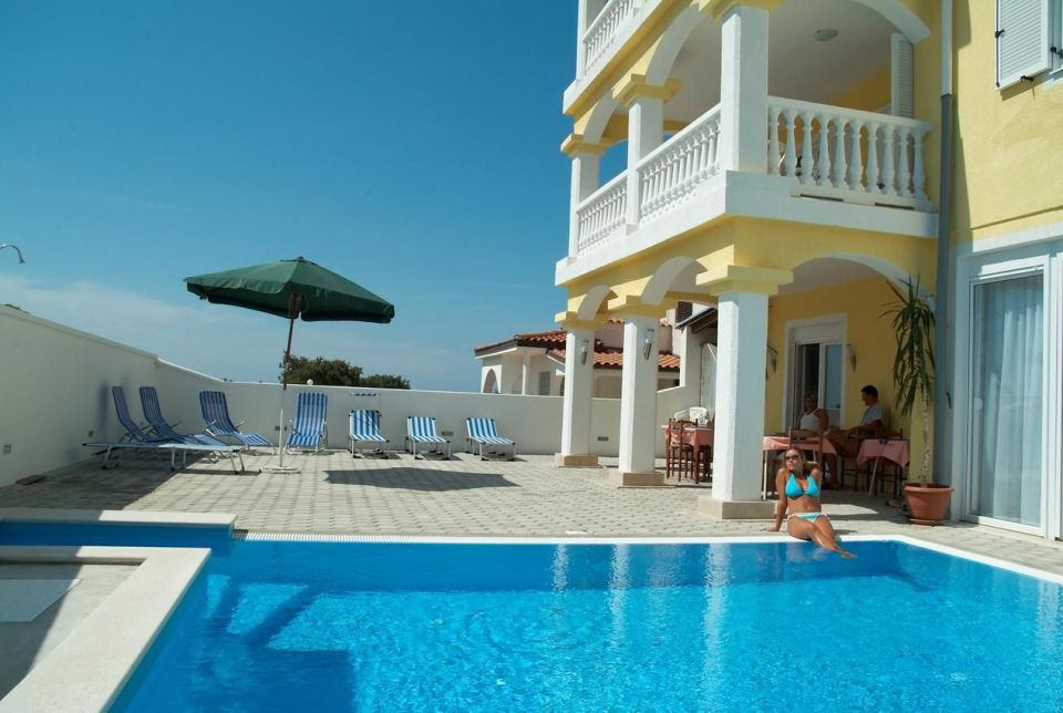 original_1657018853_istria-rooms-with-pool-property-1-l.jpg