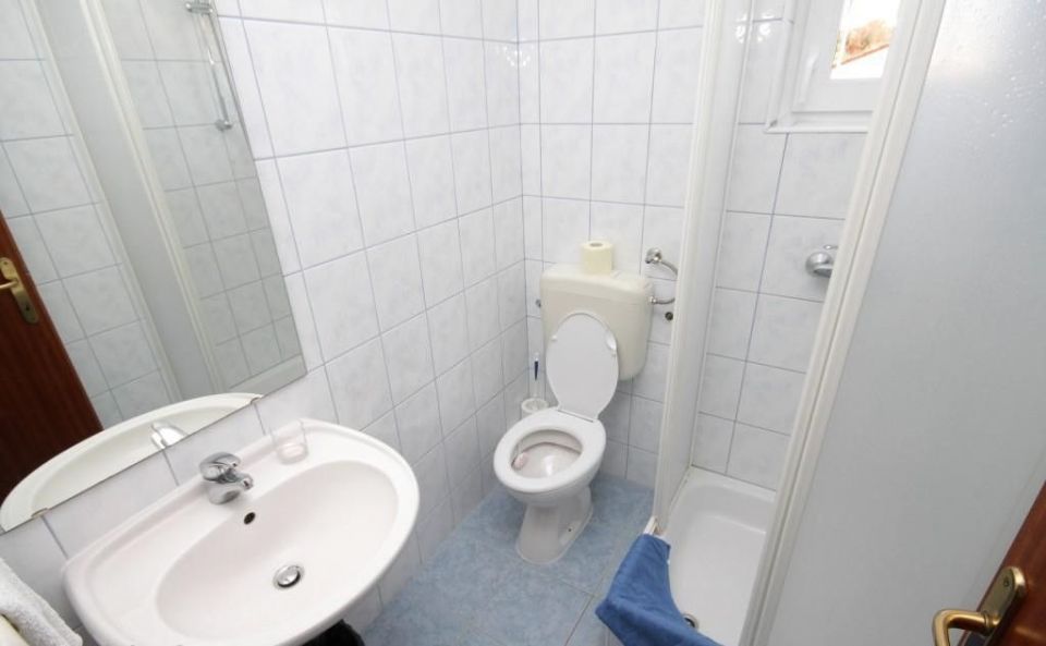 original_1657018873_peroj-room-bathroom-1-l-1.jpg