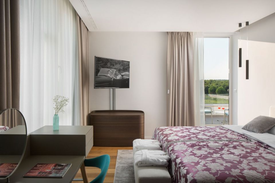 original_1680878476_bedroom-5.jpg