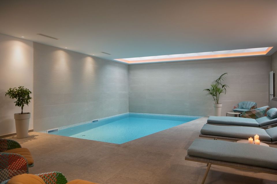 original_1680878512_indoor-swimming-pool.jpg