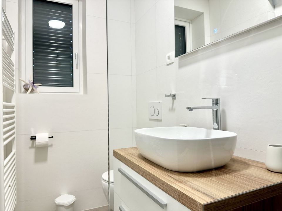 original_1695643214_istria-savudrija-urban-villa-with-pool-and-sea-view-85.jpg