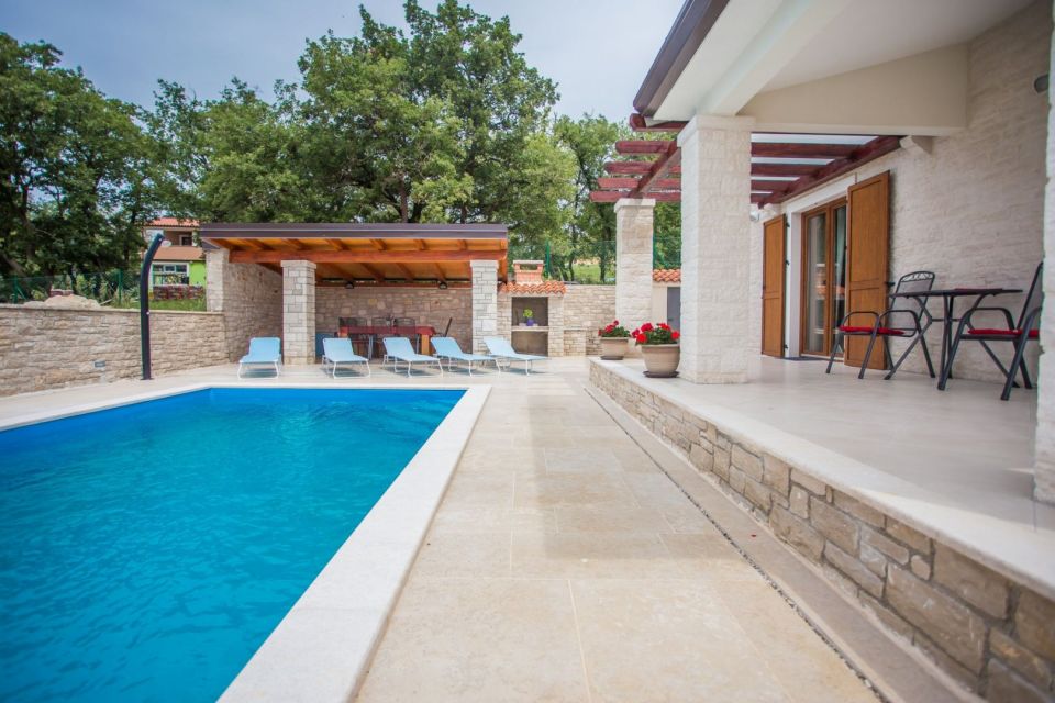 original_1616239404_villas_mit_pool_istrien_13.jpg