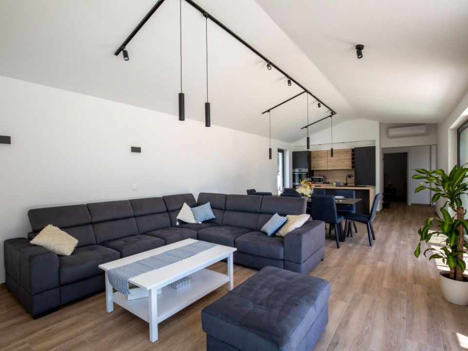 original_1664289019_living-room.jpg