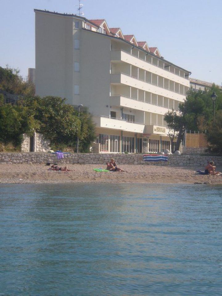 original_1643317405_hotel-meridijan-pogled-s-mora.jpg