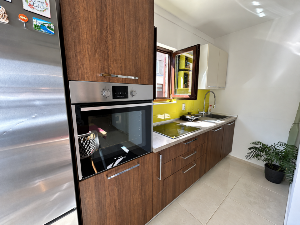 original_1790929393_sunlit-modern-galley-kitchen.png