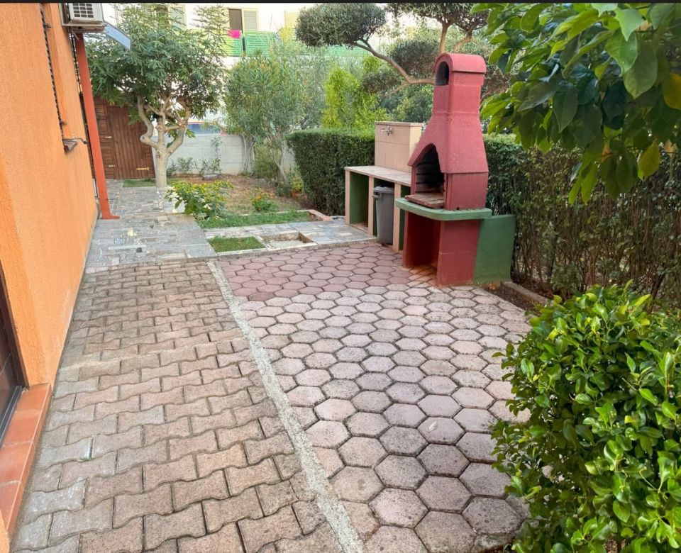 original_1741870909_novigrad-apartman-velikim-vrtom-slika-241906589.jpg
