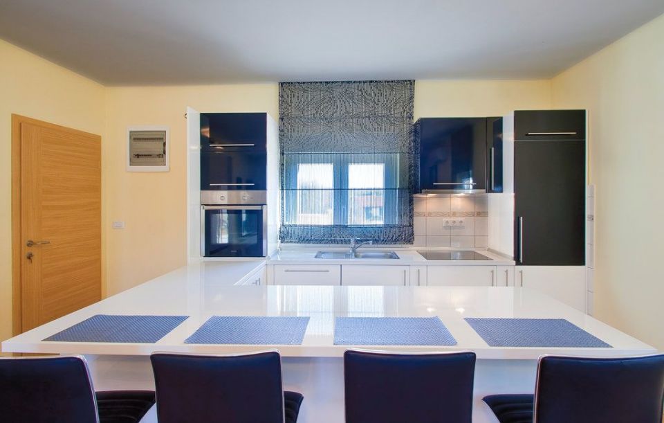 original_1676288569_cie713_kitchen_01.jpg