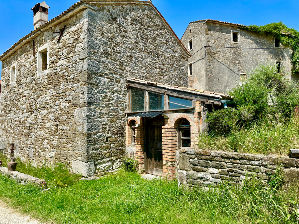 original_1749463823_istria-buje-artists-house-with-panoramic-view-10.png
