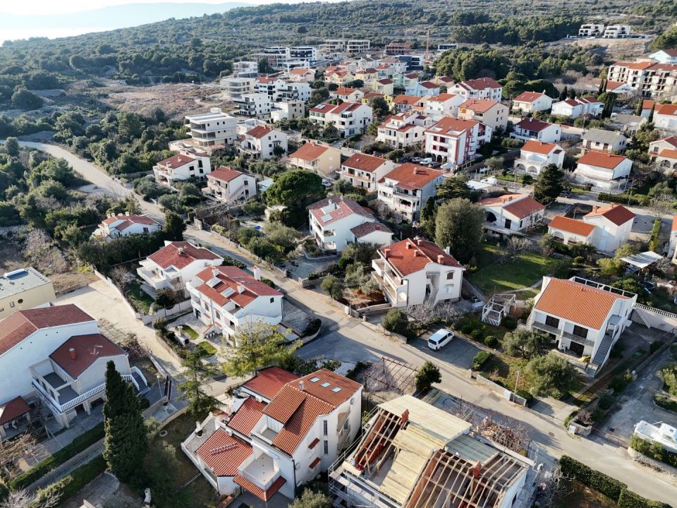 original_1751404023_pano_0008.jpg
