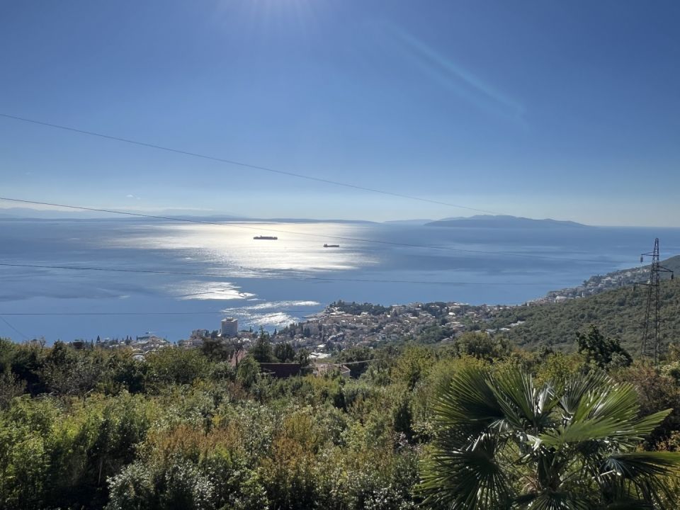 original_1760592540_img_4947.jpeg