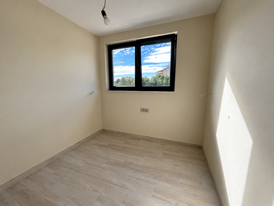 original_1792006997_sunlit-empty-room-with-window.png