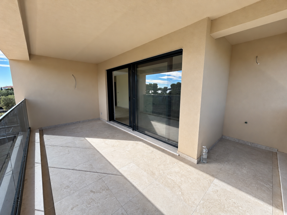 original_1792007249_sunlit-modern-balcony-with-glass-doors.png