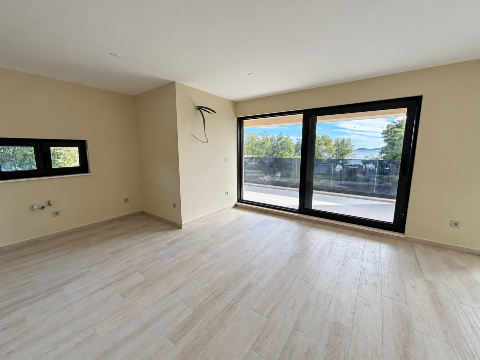 original_1792007270_empty-modern-room-with-waterfront-view.png
