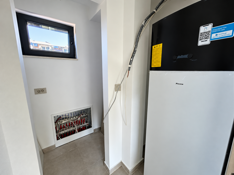 original_1792007314_modern-utility-room-with-daikin-heat-pump.png