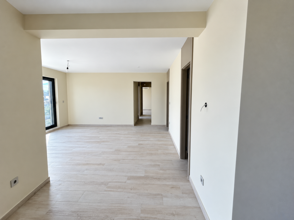 original_1792007318_newly-finished-empty-modern-apartment.png
