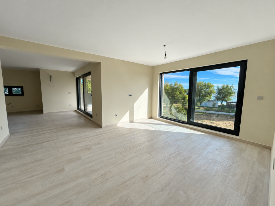 original_1792007334_sunlit-empty-modern-living-space.png