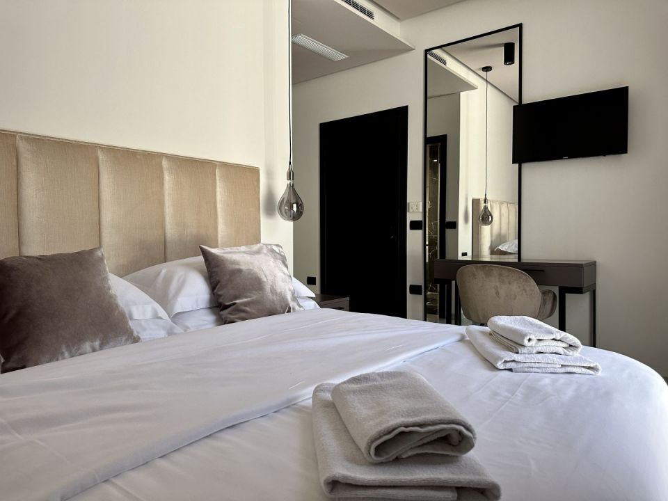 original_1688297261_istra-umag-luxury-villas-with-pool-near-the-sea-00.jpg