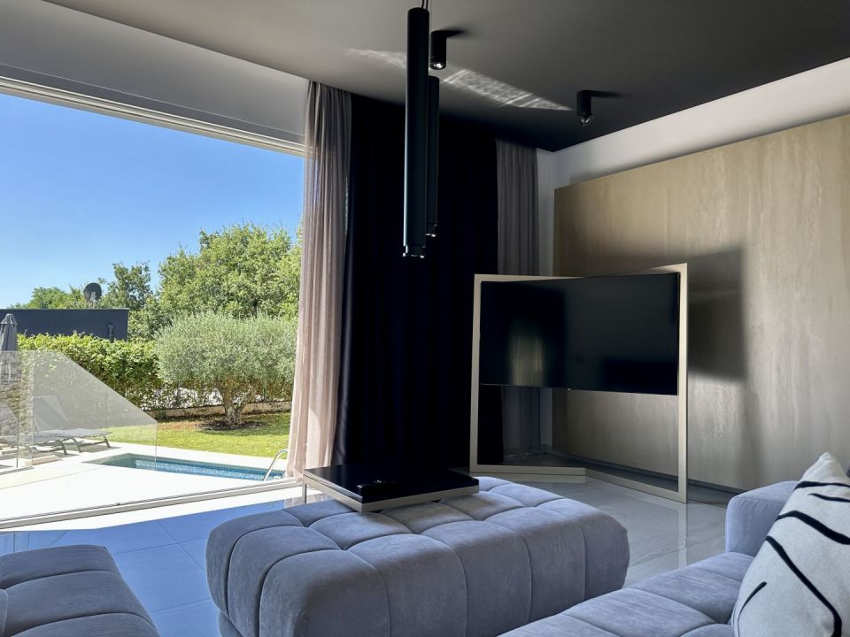 original_1688297279_istra-umag-luxury-villas-with-pool-near-the-sea-08.jpg