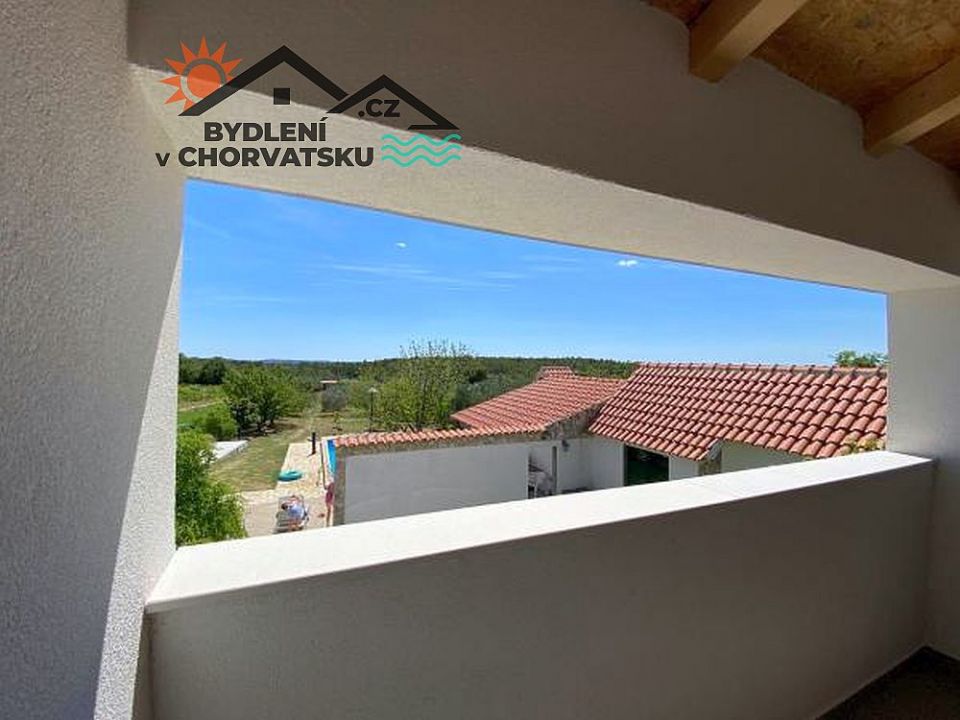 332_cz09.jpg