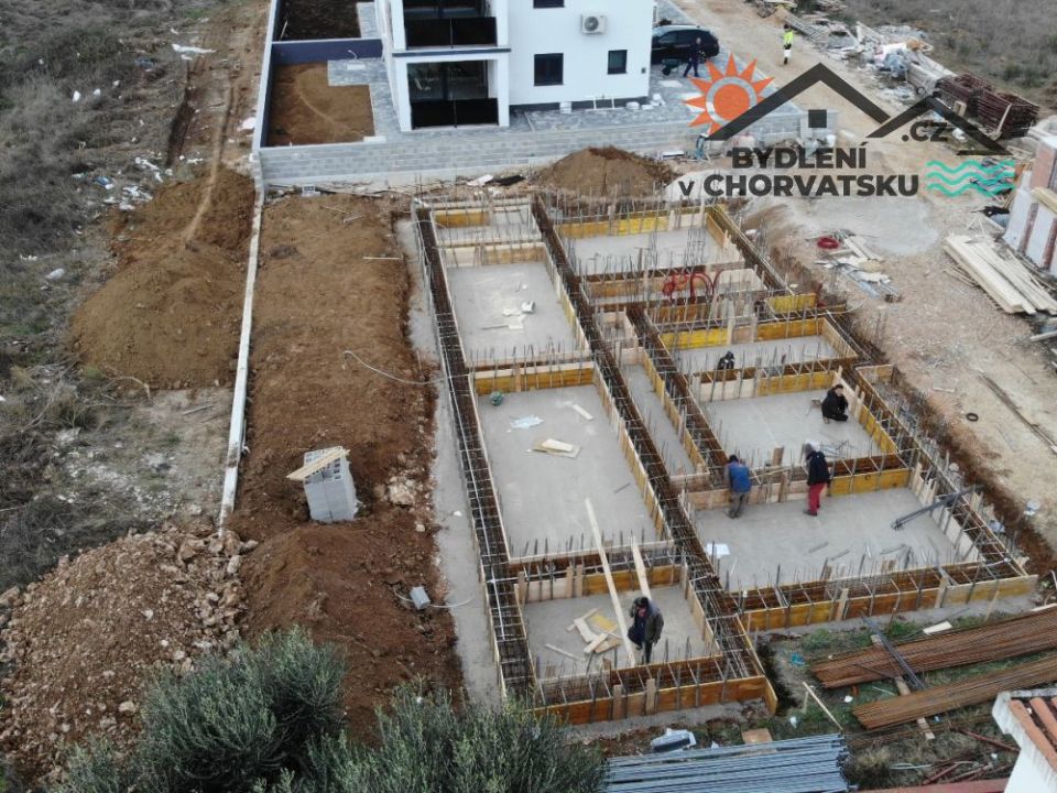 358_cz08.jpg
